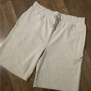 NWT MONO B Men’s Active Stitch Shorts‎ in grey ice